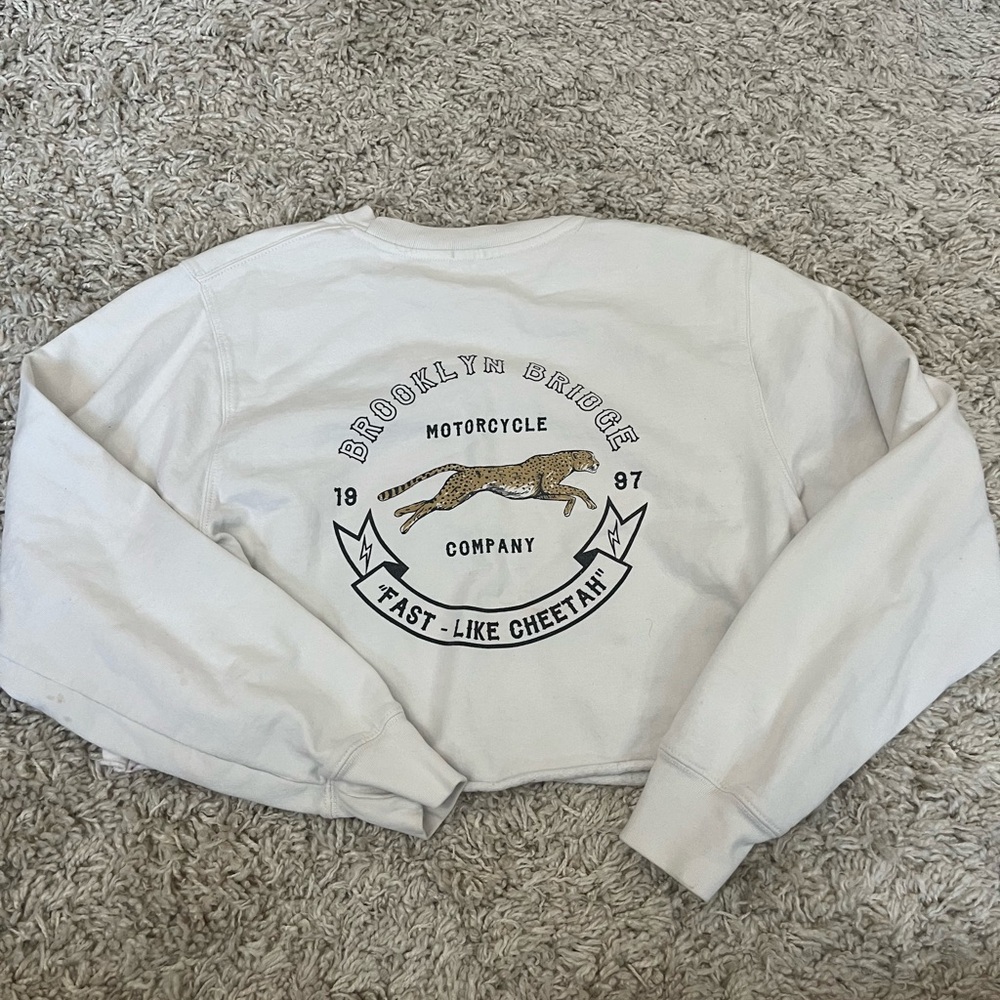 Brandy Melville John galt white crew neck
